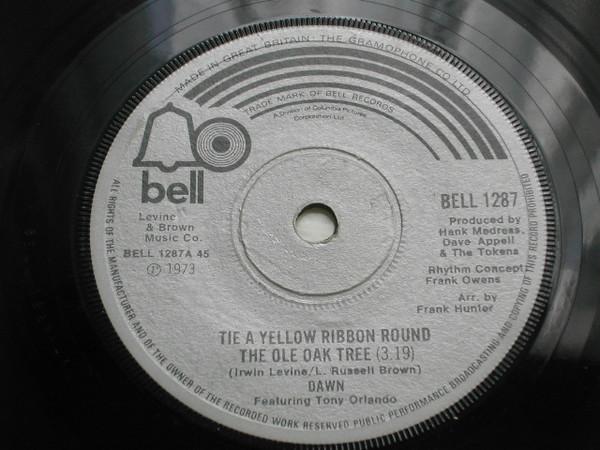 Dawn , Tony Orlando - Tie A Yellow Ribbon Round The Ole Oak Tree