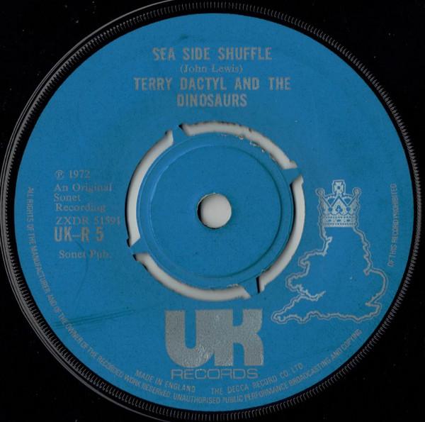 Terry Dactyl And The Dinosaurs - Sea Side Shuffle